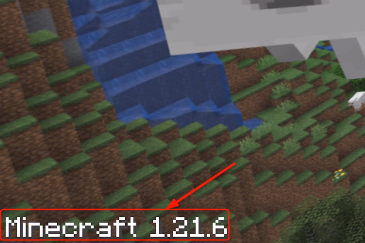 マイクラのタイトル画面で左下のバージョン表示1.21.6を確認しているスクリーンショット